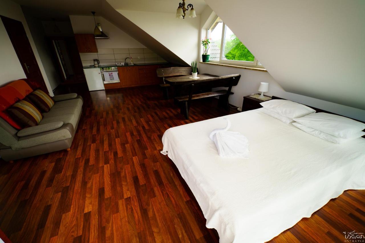 Isaan Ostrzyce Guest House Esterno foto