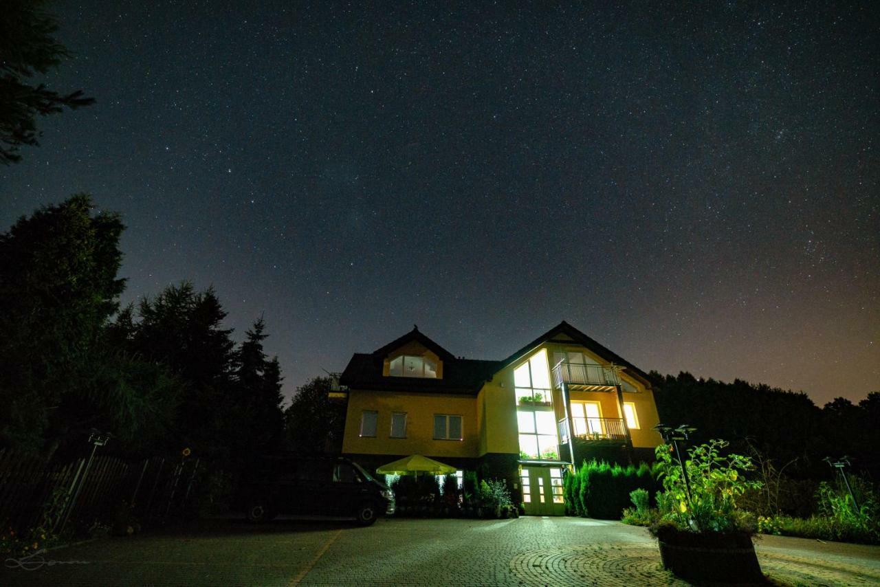 Isaan Ostrzyce Guest House Esterno foto